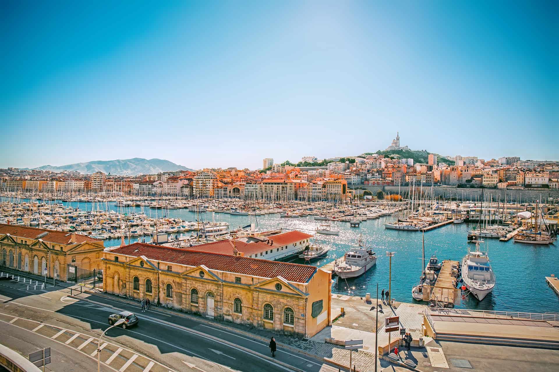 découvrez notre sélection d'hébergements recommandés à marseille, alliant confort, charme et proximité des principales attractions de la ville. que vous soyez en voyage d'affaires ou en vacances, trouvez le logement idéal pour profiter pleinement de votre séjour.
