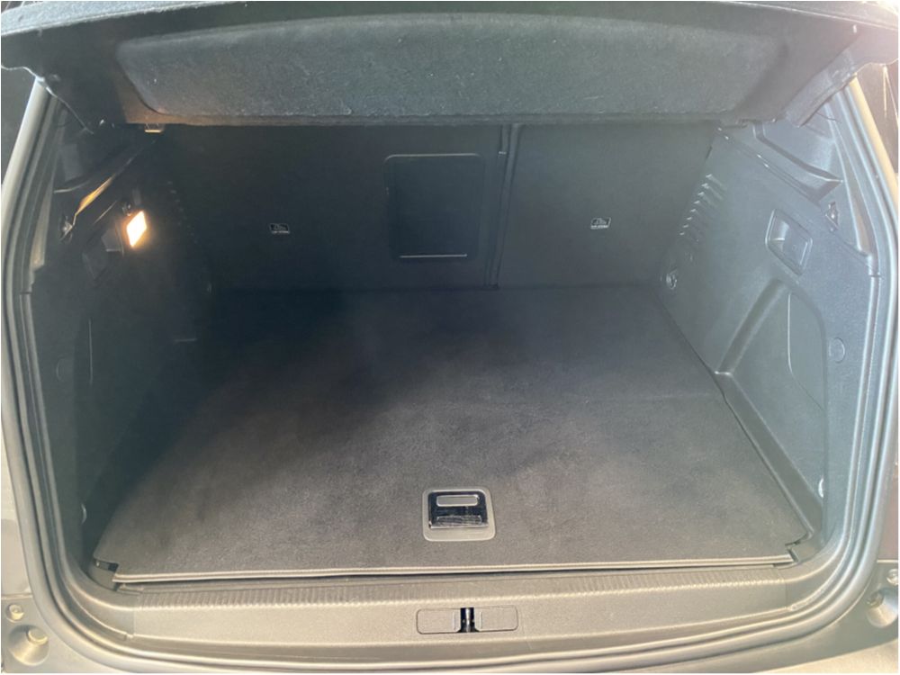 découvrez comment optimiser l'espace de votre coffre de 3008 pour un rangement efficace et pratique. astuces et conseils pour un chargement simplifié et sécurisé de vos affaires.