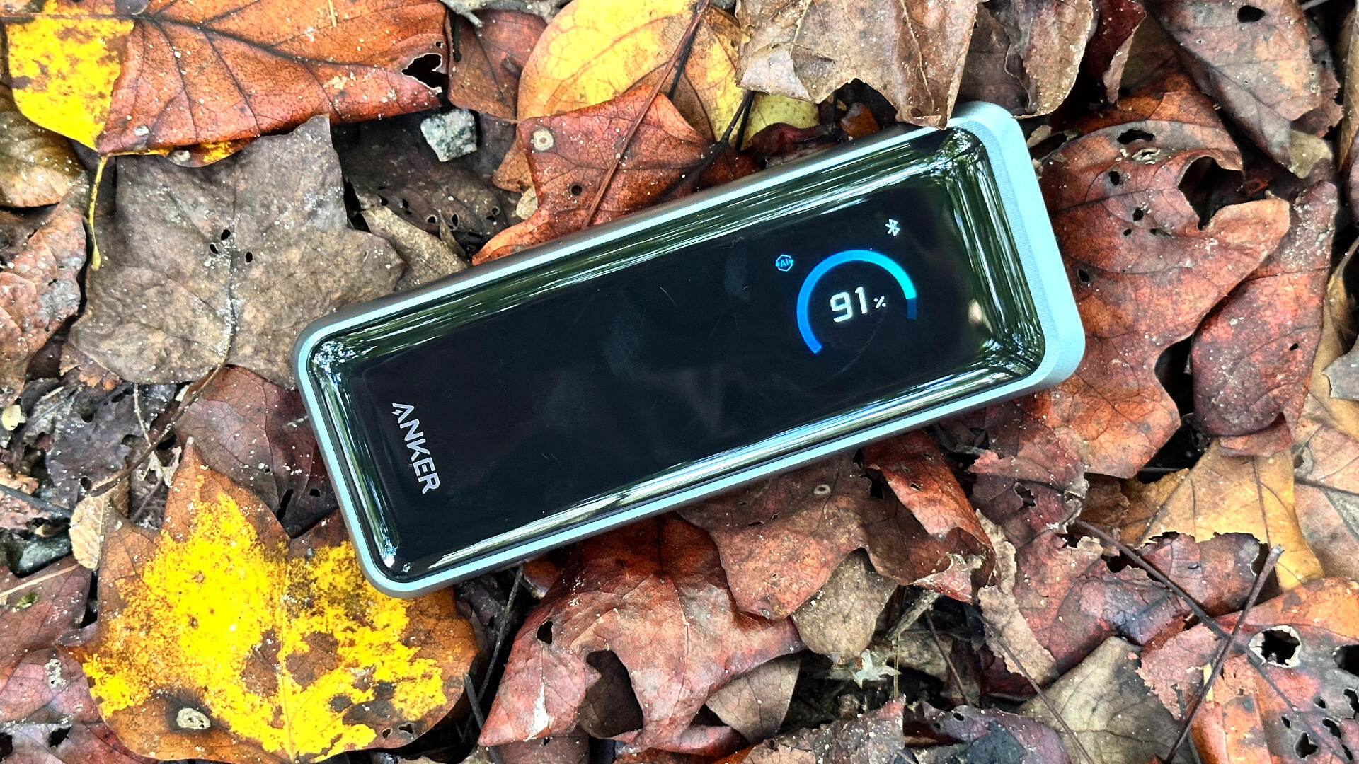 découvrez l'anker prime powerbank 300w, la centrale portable idéale pour les nomades. puissante, compacte et fiable, elle vous accompagne partout pour recharger tous vos appareils en toute autonomie.