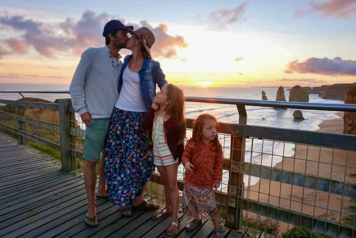 découvrez comment relever les défis d'un voyage familial inoubliable pour créer des souvenirs mémorables avec vos proches.